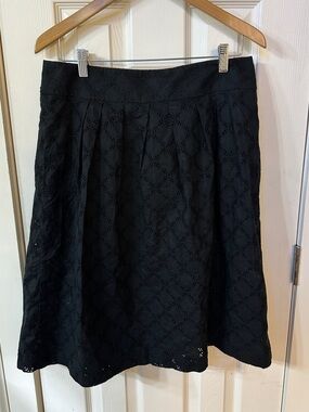 Ann Taylor Loft Black Eyelet Skirt Romantic Feminine Boho Classic Cottagecore 10